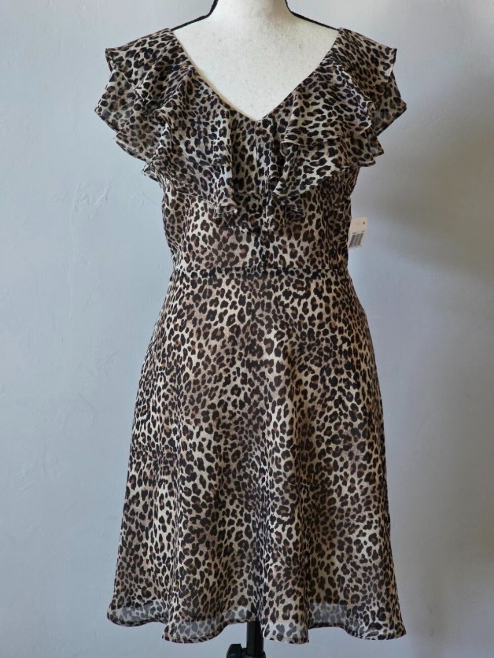 19 Cooper Leopard Print Ruffle V-Neck Fit & Flare Mini Dress  XS
